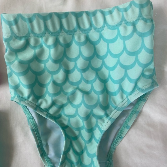 Flap happy mermaid bathing suit with tail 12m size - Picture 2 of 5